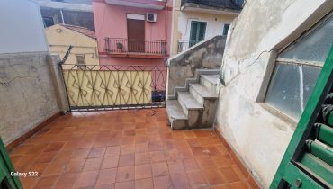 San Filippo Inferiore indipendente 4 vani più terrazzo