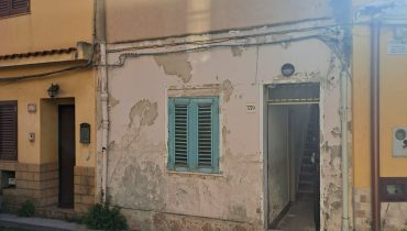 Tremestieri indipendente trivani più servizi e terrazzo