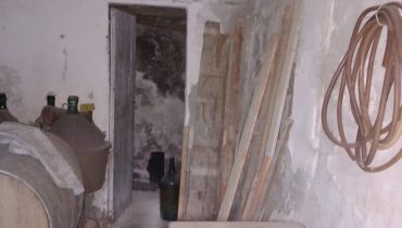 San Filippo Superiore indipendente 3 vani più servizi + terrazza a livello
