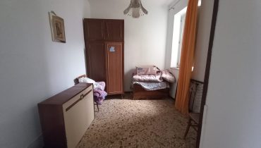 San Filippo Superiore indipendente 3 vani più servizi + terrazza a livello