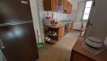 San Filippo Superiore indipendente 3 vani più servizi + terrazza a livello