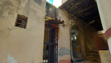 San Filippo Superiore indipendente 3 vani più servizi + terrazza a livello