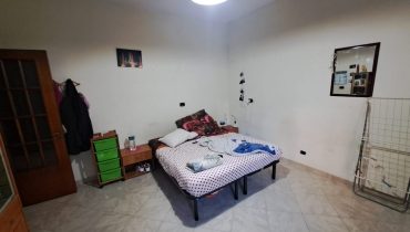 Pressi Viale della Libertà trivani più servizi