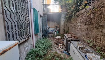 Pressi Provinciale 4 vani più giardino