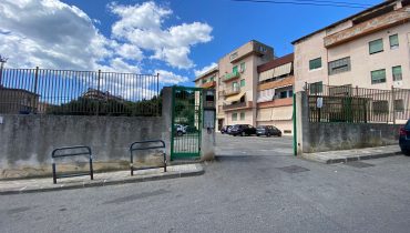 Minissale trivani + servizi più posto auto + cantina