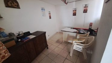 Bordonaro deposito con due punti luce