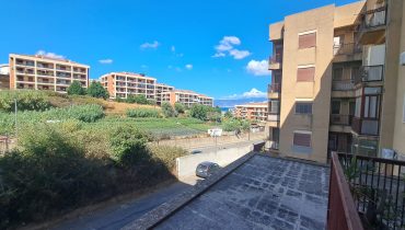 Pistunina trivani più doppi servizi e posto auto