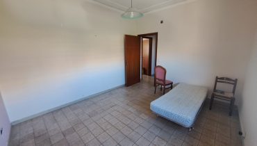 Pistunina trivani più doppi servizi e posto auto