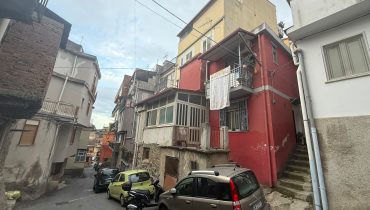 Santo Stefano Briga indipendente 3 vani + servizi