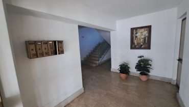 Faro Superiore trivani + doppi servizi e posto auto