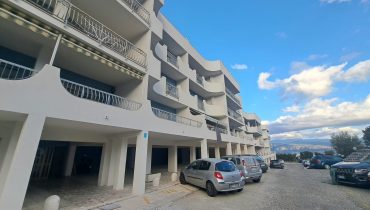 Faro Superiore trivani + doppi servizi e posto auto