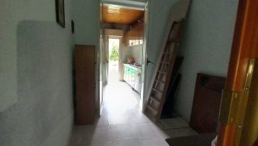Pressi Viale Giostra 3 vani più servizi