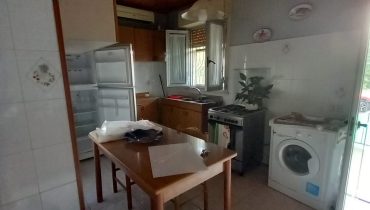 Pressi Viale Giostra 3 vani più servizi