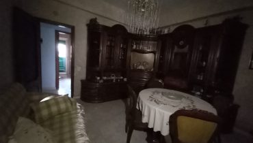 Pressi Viale Giostra 3 vani più servizi