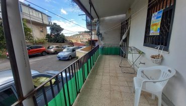 Pressi Viale Giostra 3 vani più servizi