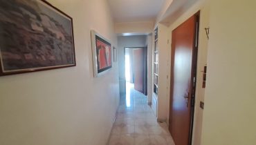 San Giovanello 5 vani più doppi servizi + cantina