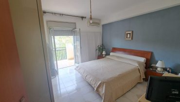 San Giovanello 5 vani più doppi servizi + cantina