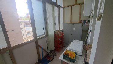 Pressi Svincolo Gazzi 4 vani più servizi più posto auto in garage