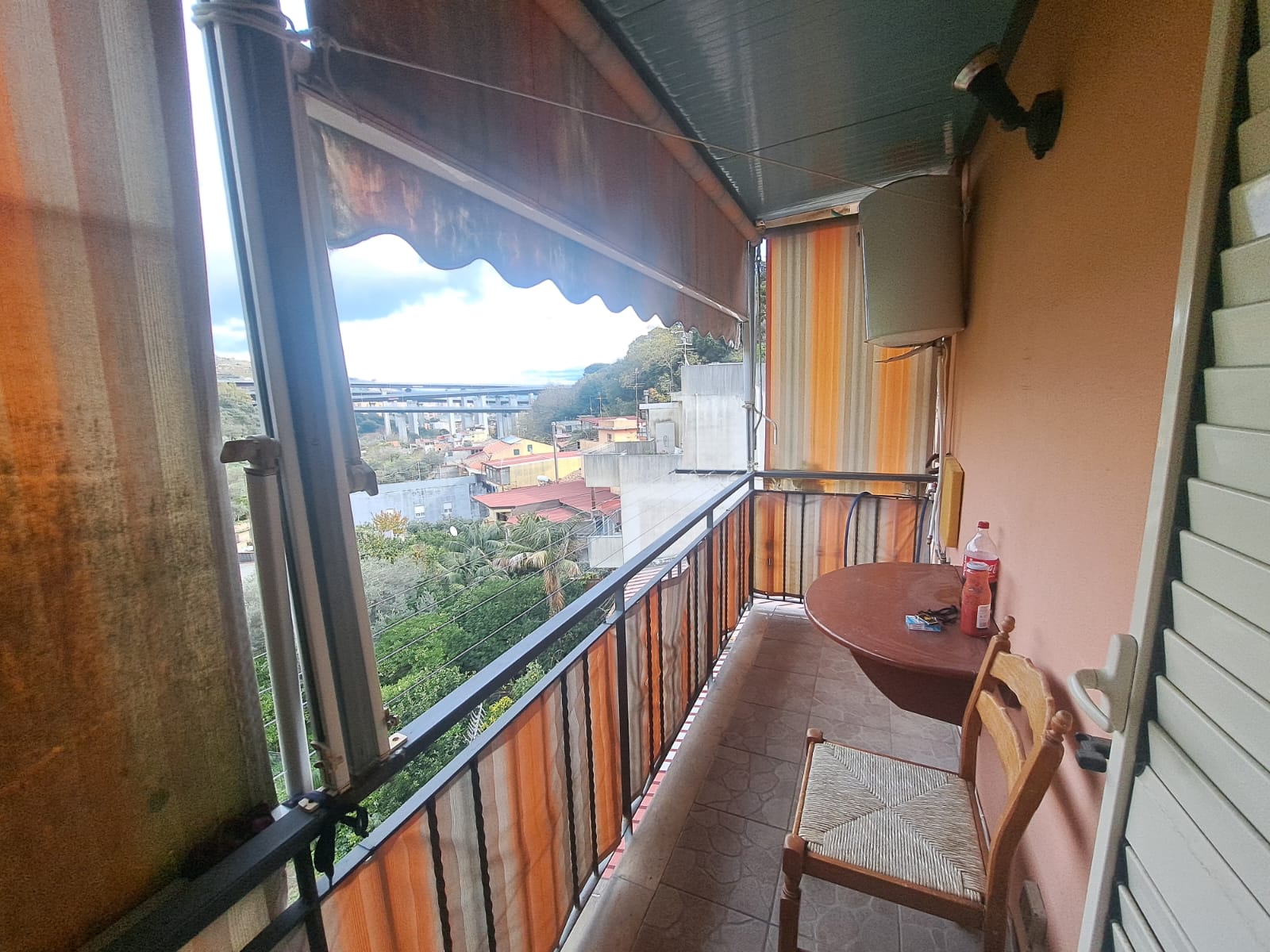 Pressi Svincolo Giostra 3 vani più servizi