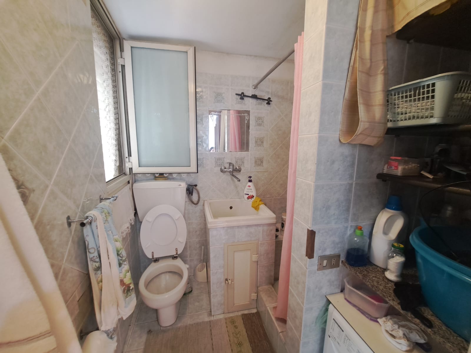 Pressi Svincolo Giostra 3 vani più servizi