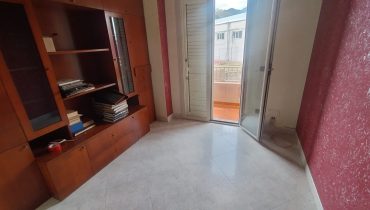 Fondo Fucile tre vani più doppi servizi e posto auto