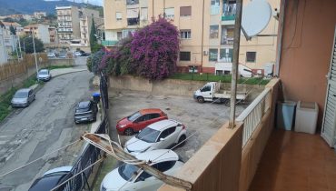 Fondo Fucile tre vani più doppi servizi e posto auto