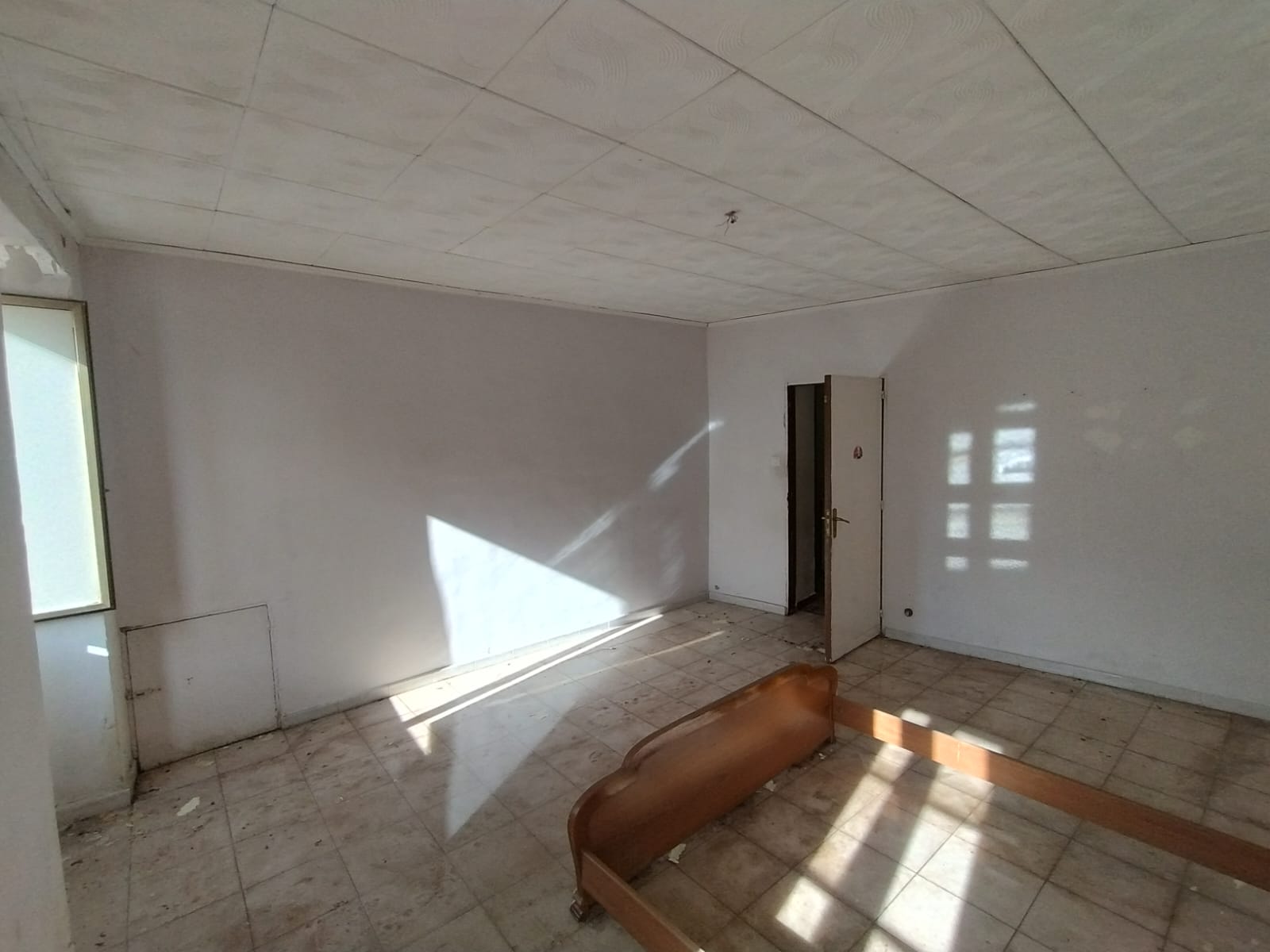 Bordonaro indipendente 2 vani + doppi servizi