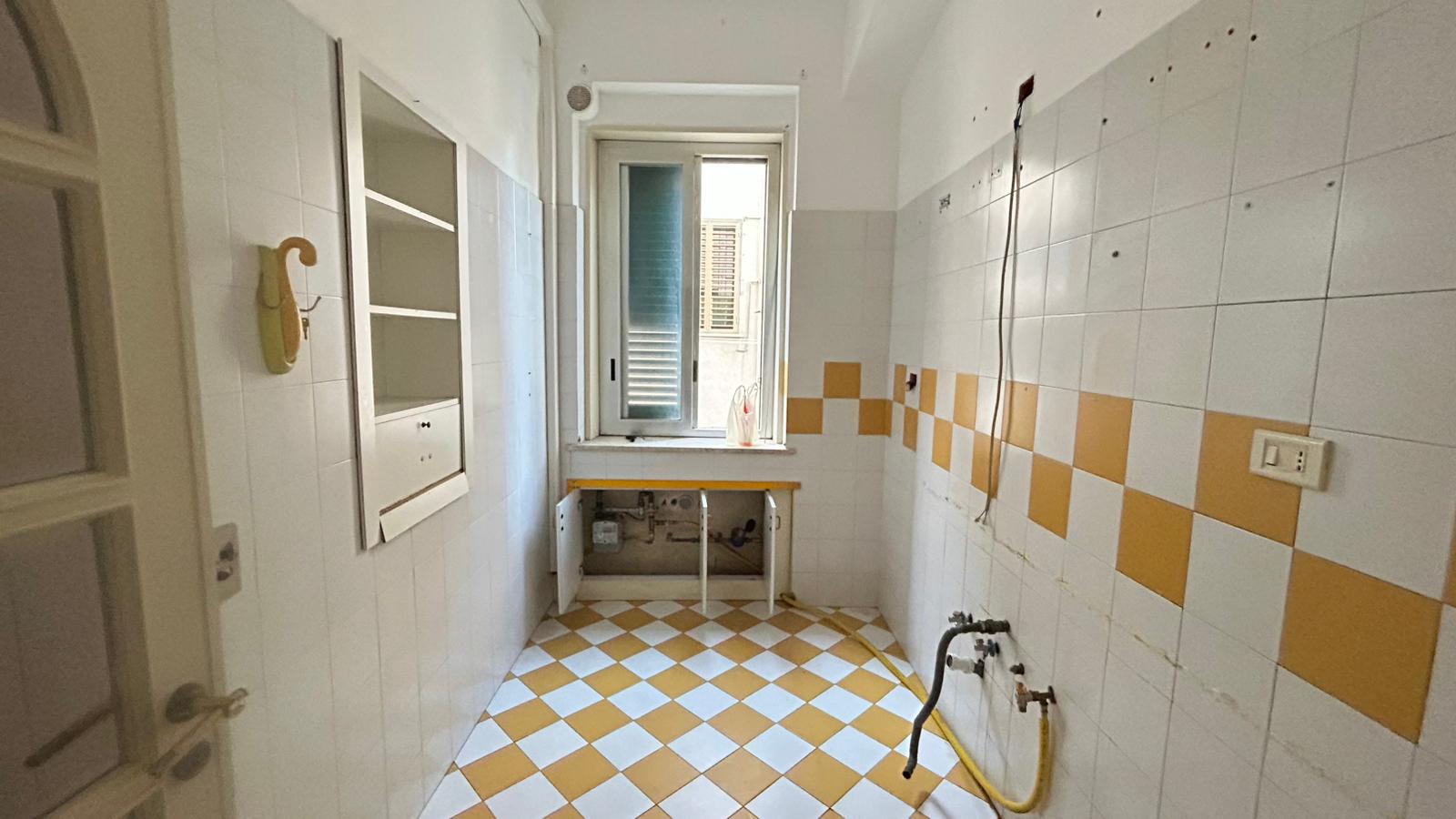 Provinciale via Toscana trivani + servizi