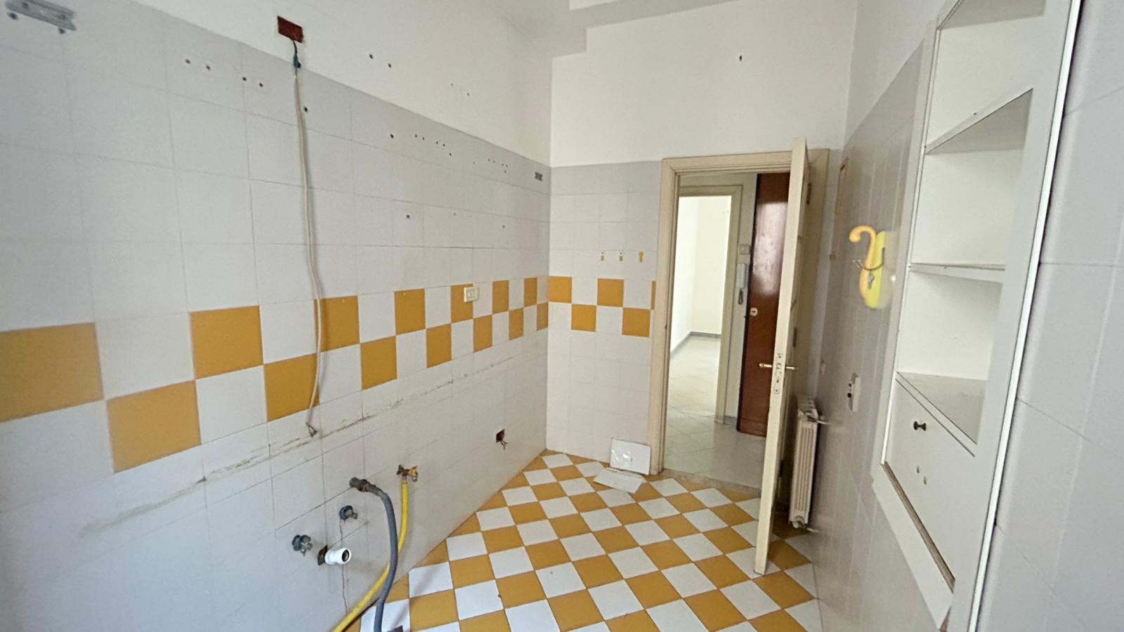 Provinciale via Toscana trivani + servizi