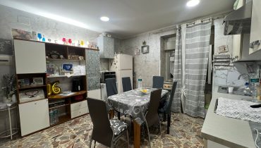 Viale Giostra bivani più servizi