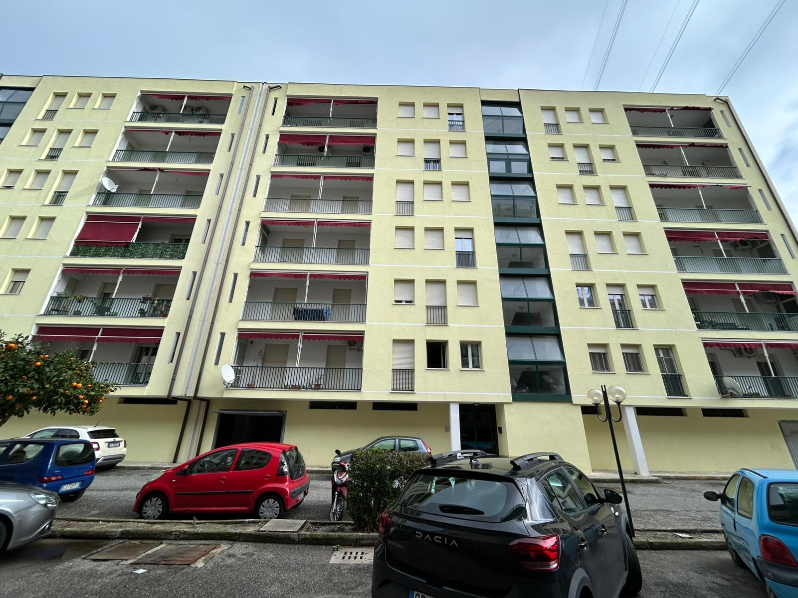 Annunziata panoramico 4 vani + doppi servizi #VO18020