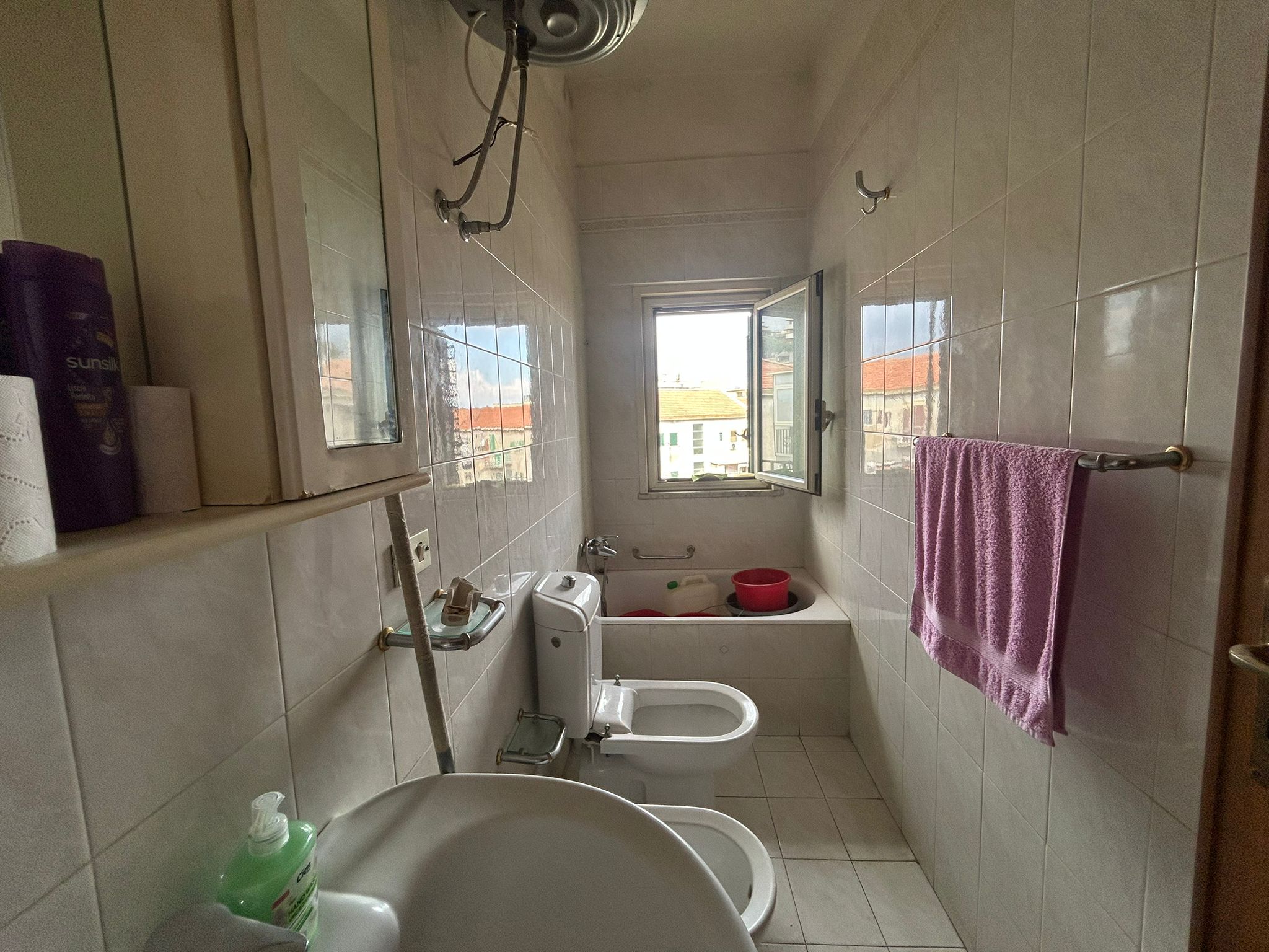 Via Santa Cecilia bivani più servizi