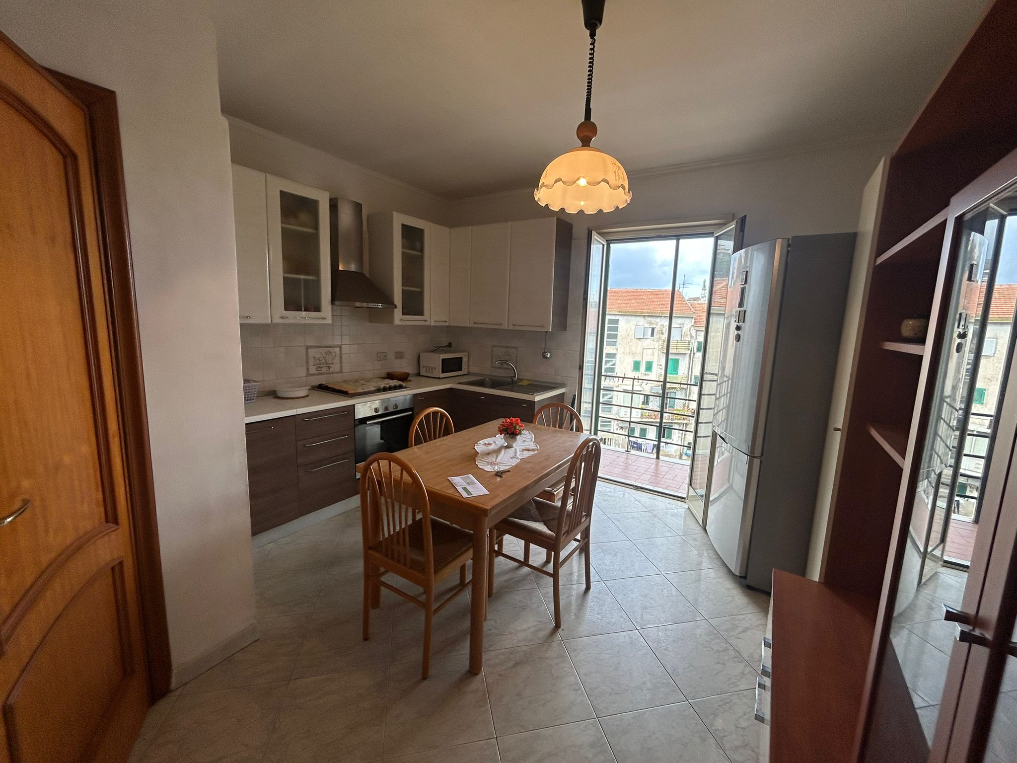 Via Santa Cecilia bivani più servizi