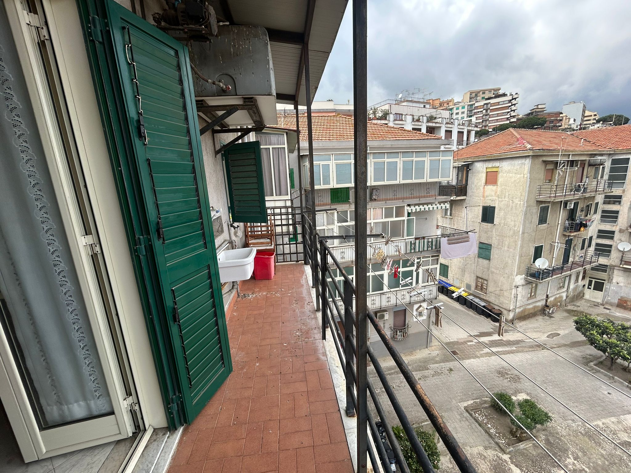 Via Santa Cecilia bivani più servizi