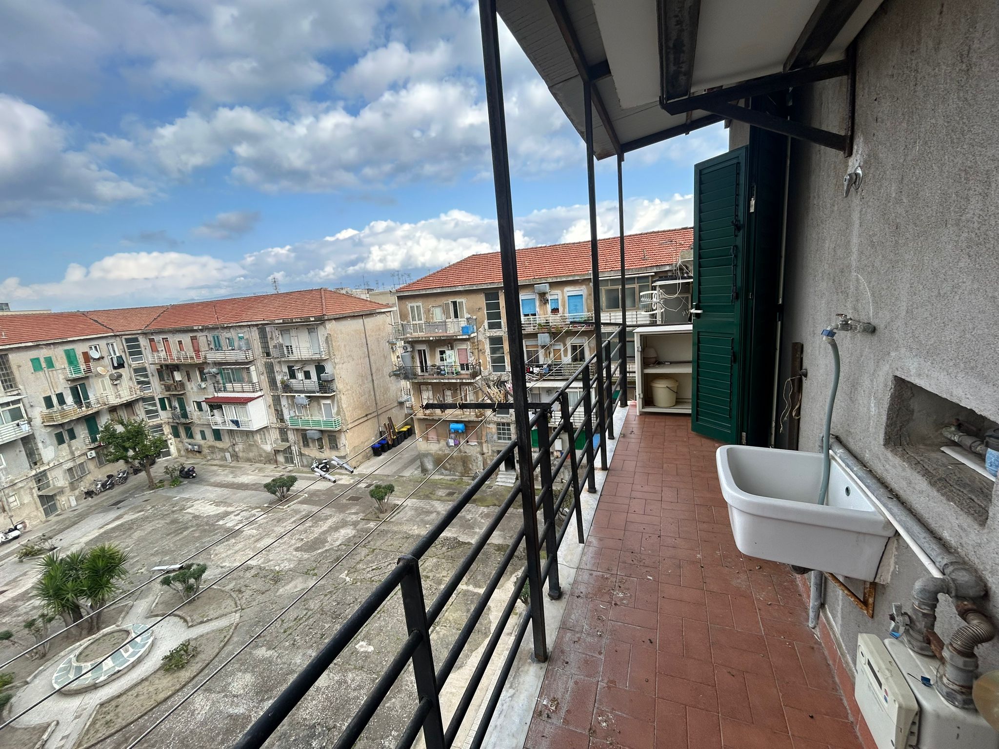 Via Santa Cecilia bivani più servizi