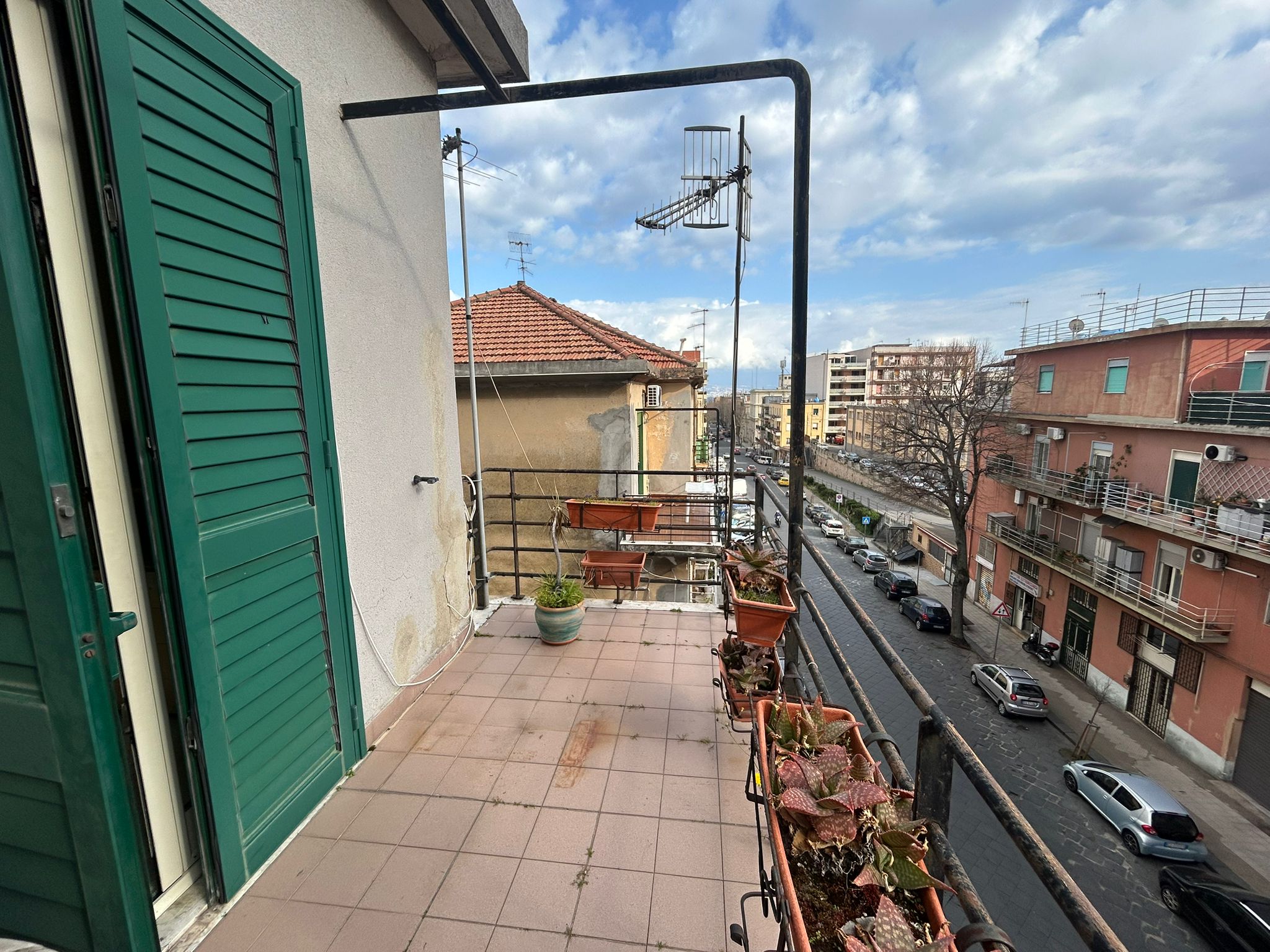 Via Santa Cecilia bivani più servizi