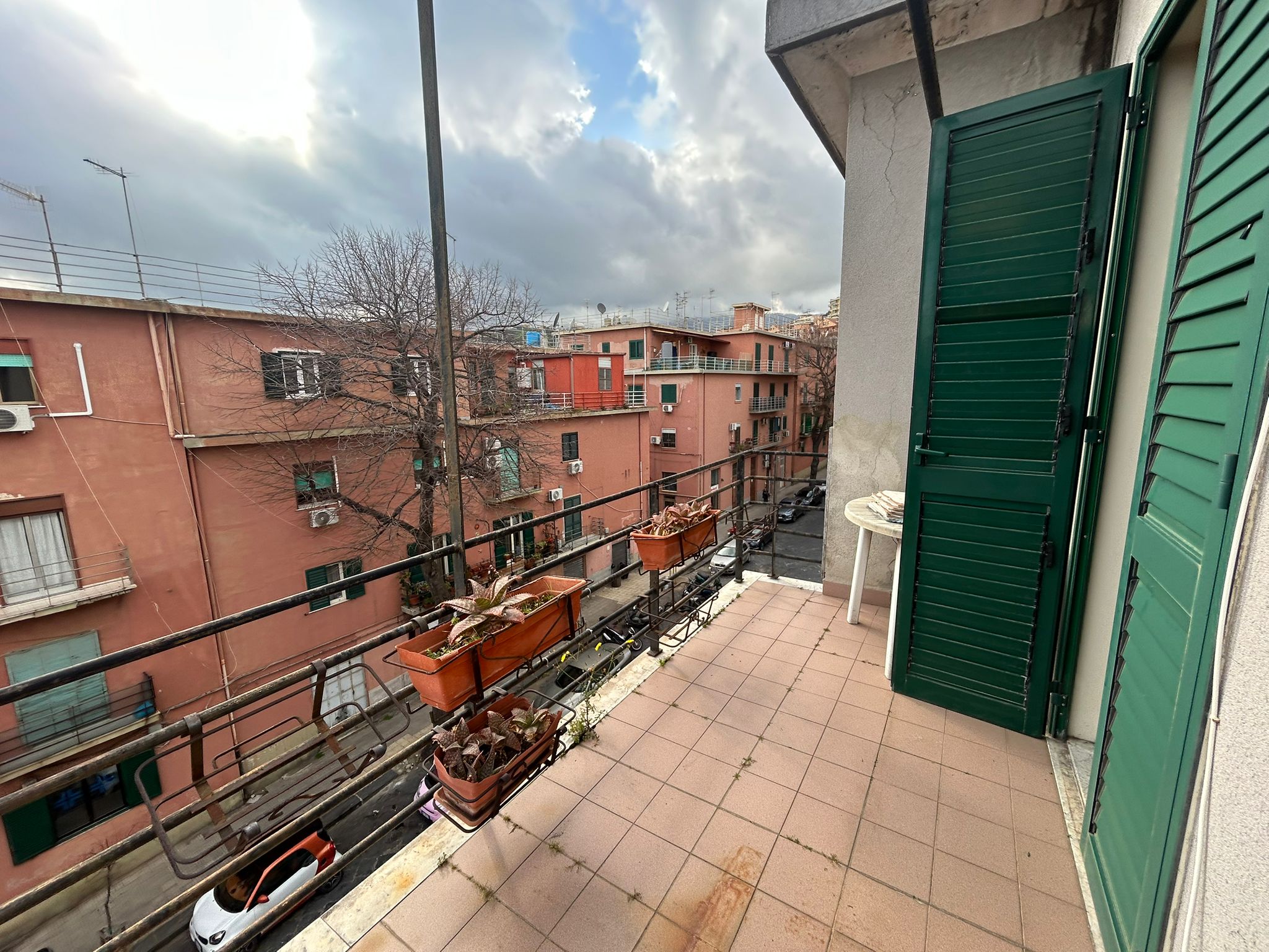 Via Santa Cecilia bivani più servizi