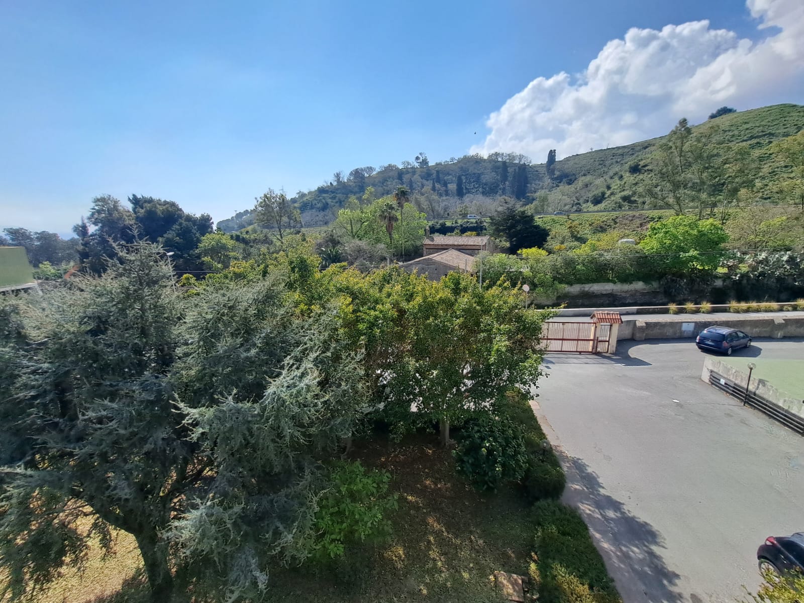 Zafferia 4 vani + doppi servizi + terrazzo