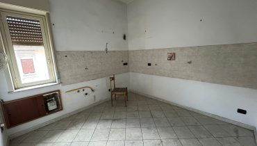 Viale Giostra trivani più servizi