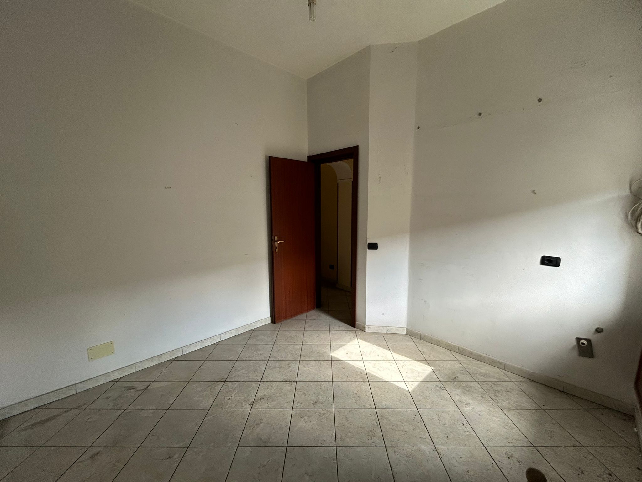 Viale Giostra trivani più servizi