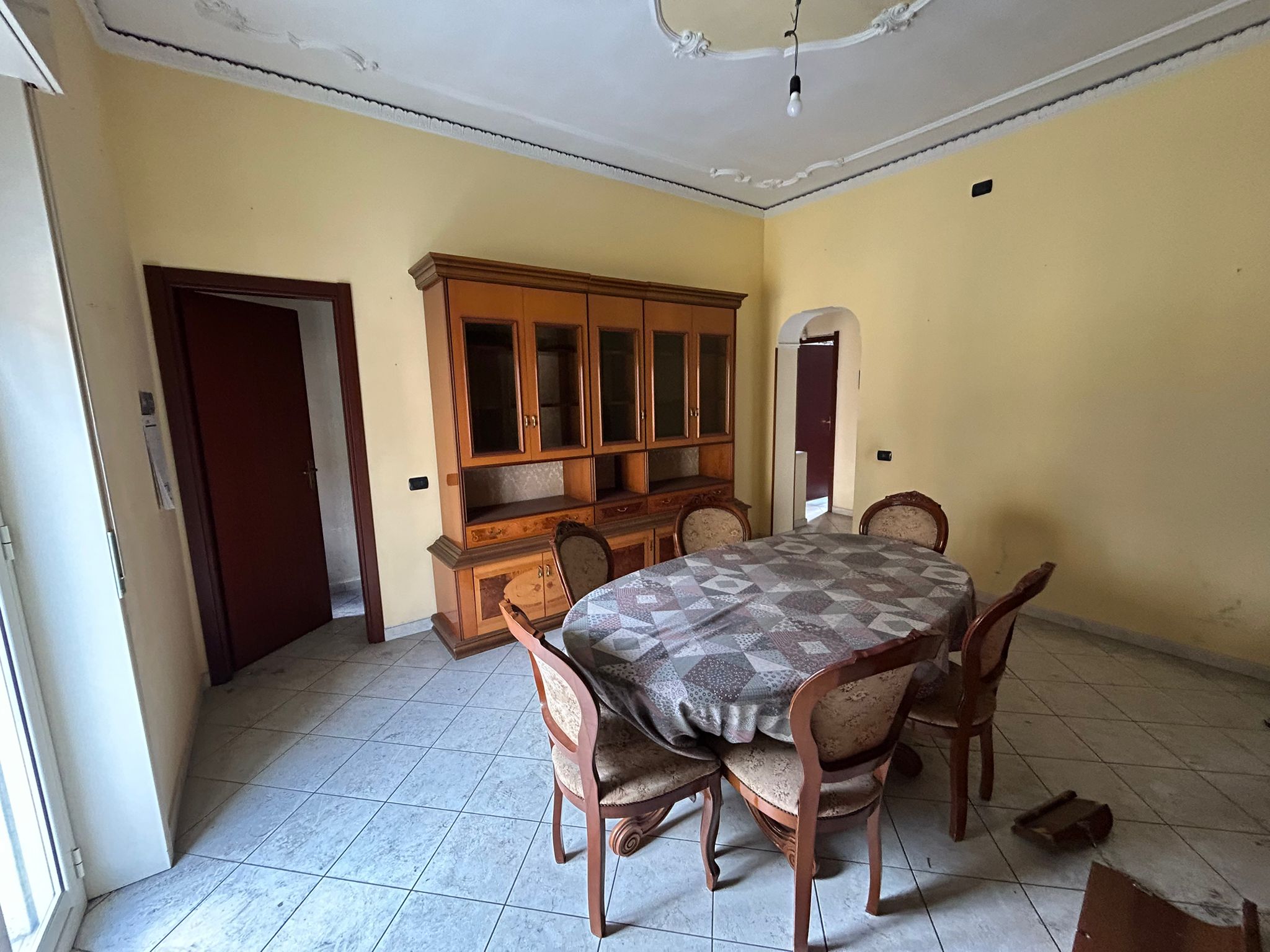 Viale Giostra trivani più servizi