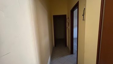 Viale Giostra trivani più servizi