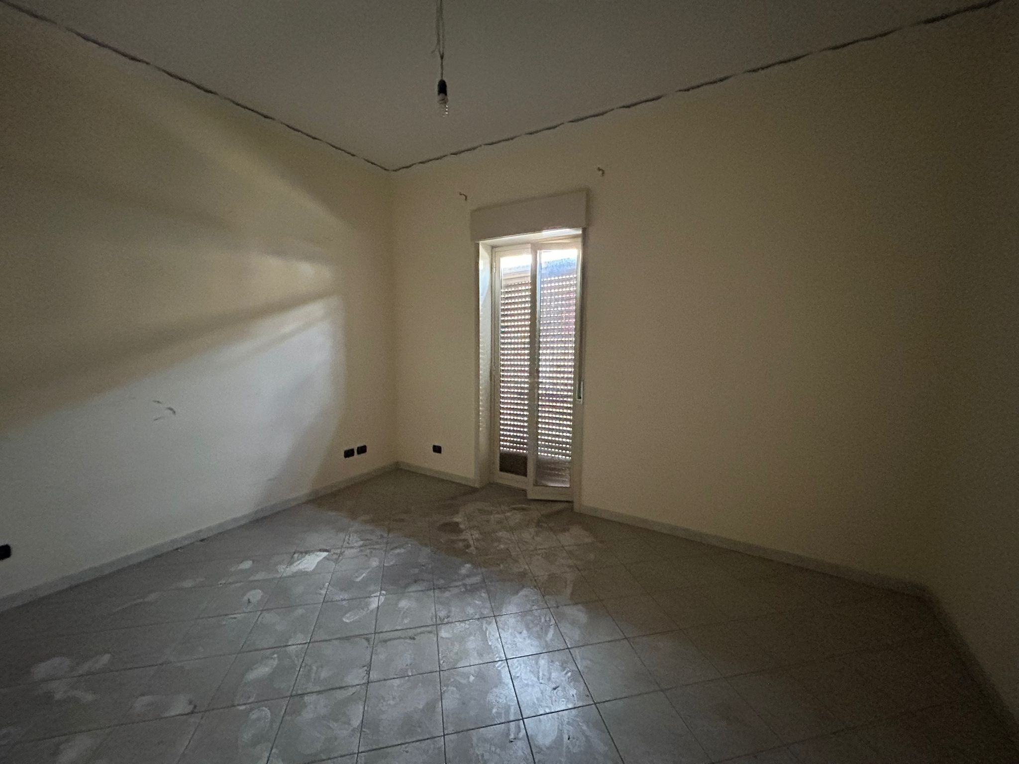 Viale Giostra trivani più servizi