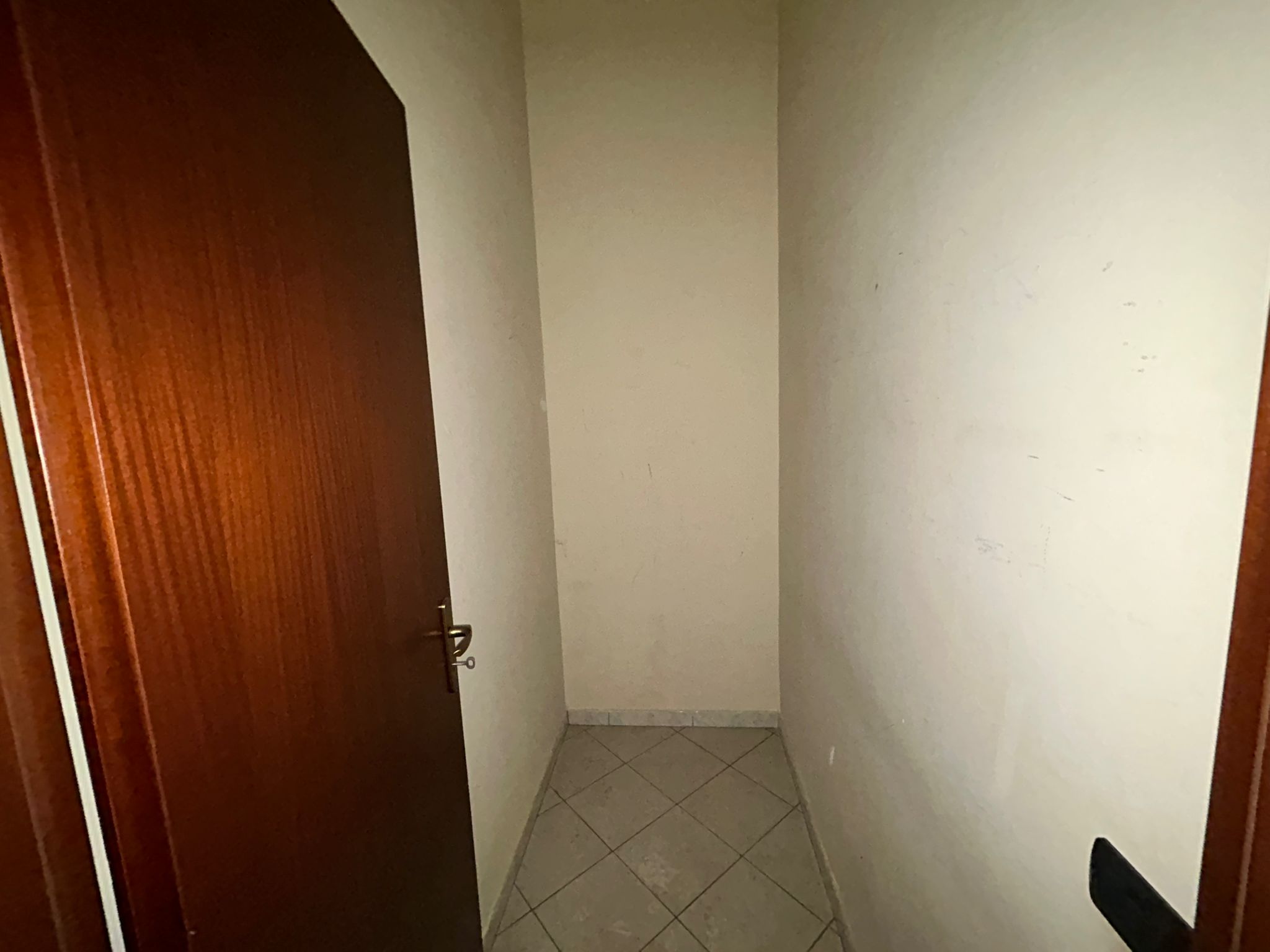 Viale Giostra trivani più servizi