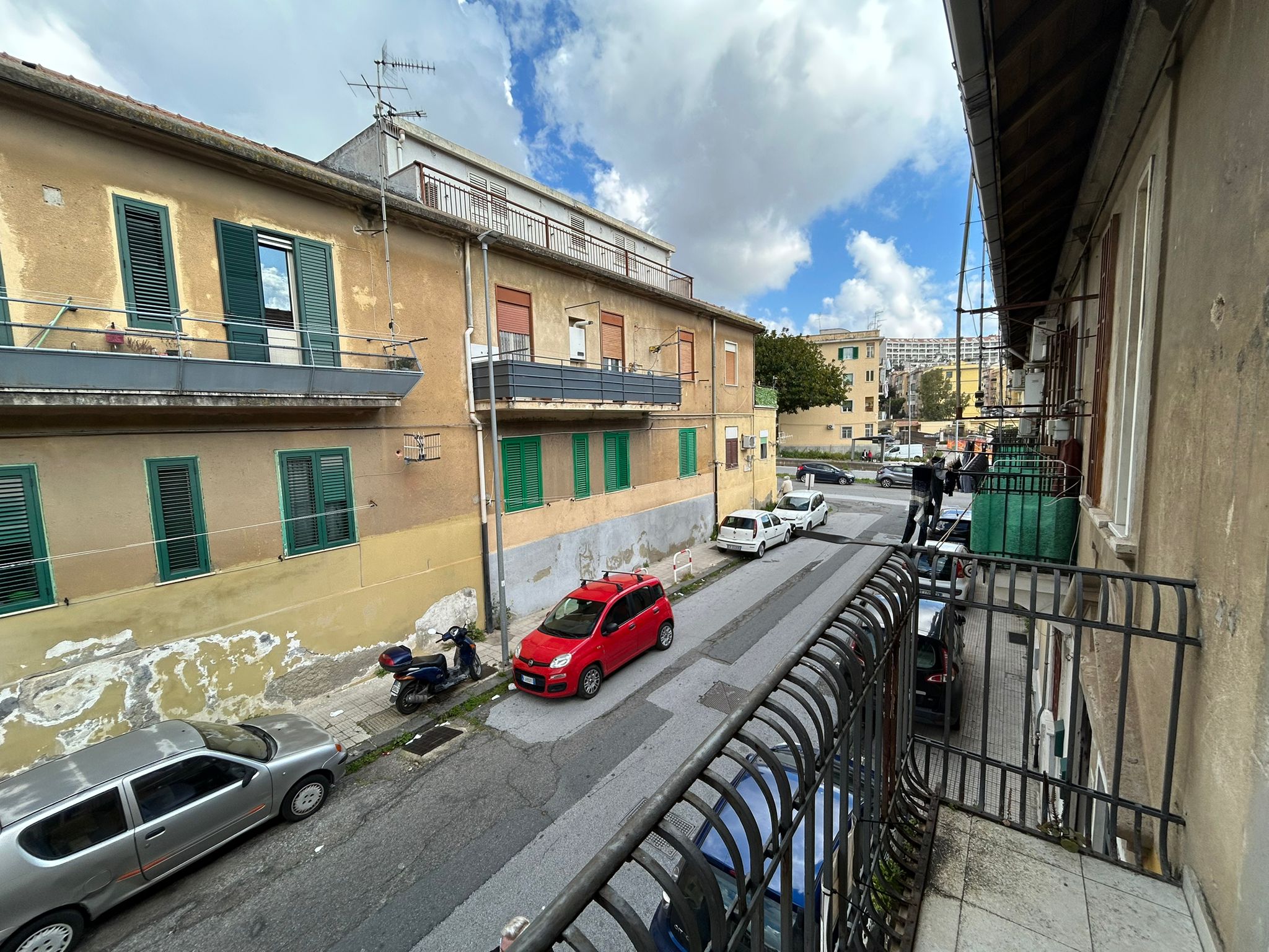 Viale Giostra trivani più servizi