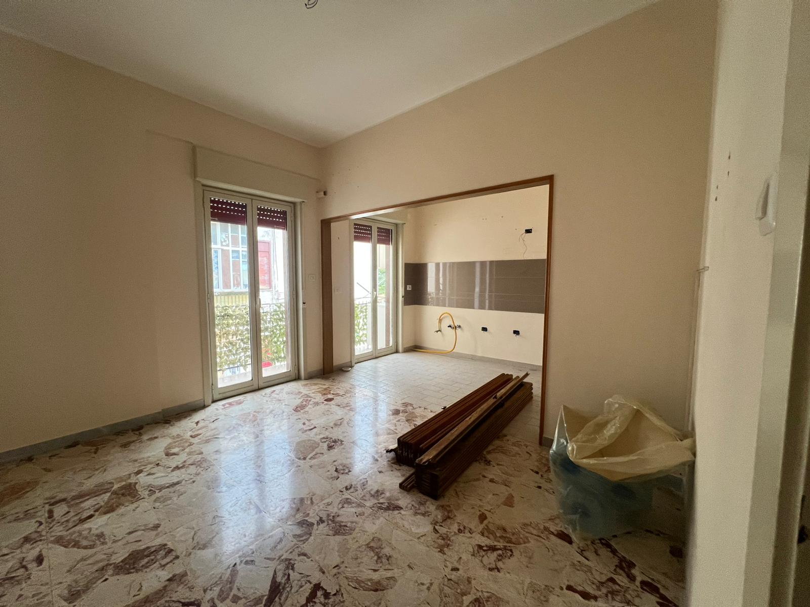 Pressi Svincolo Gazzi 4 vani + servizi