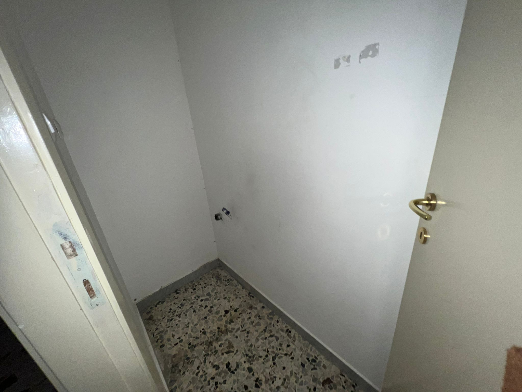 Pressi Svincolo Gazzi 4 vani + servizi