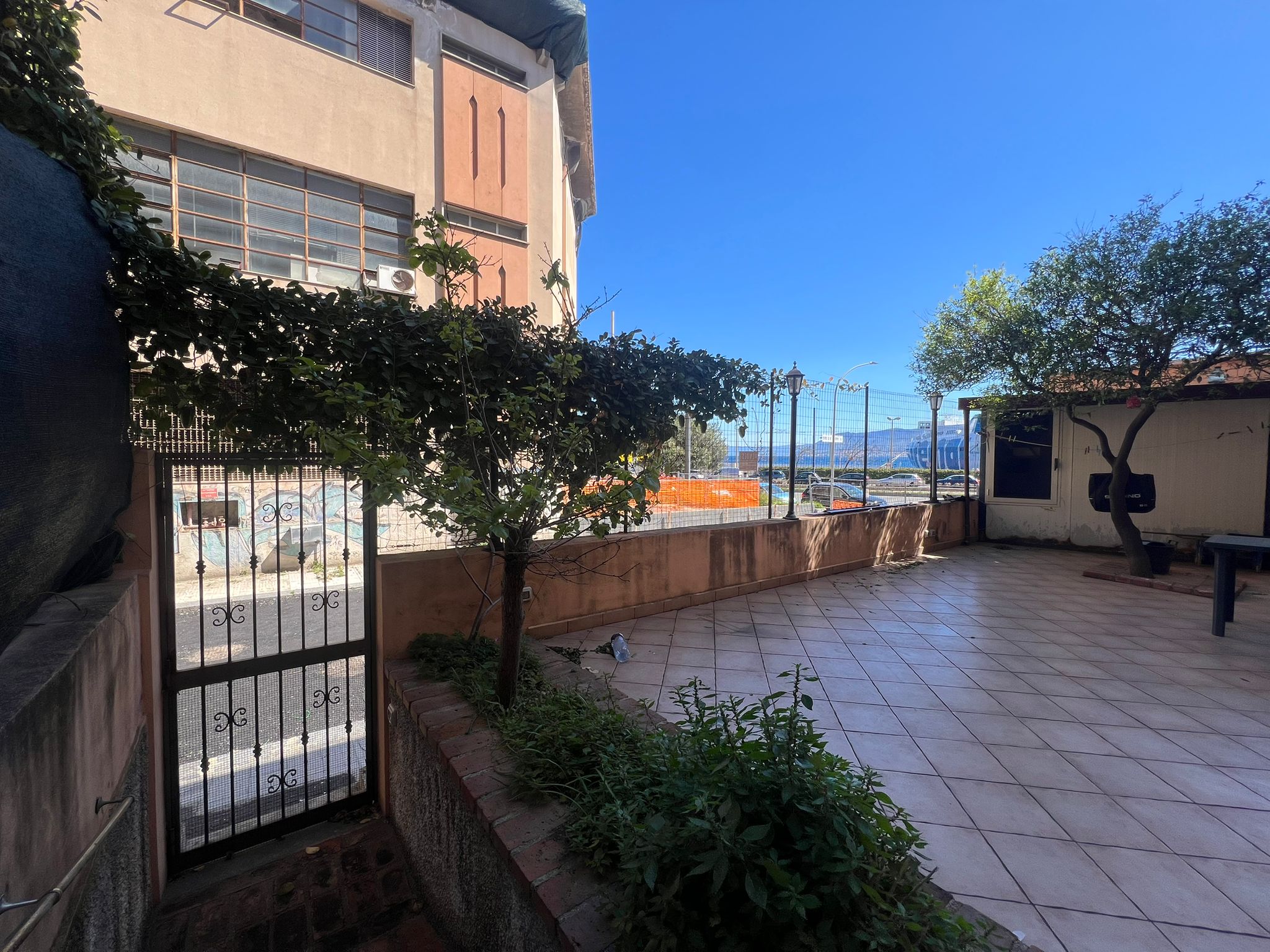 Viale della Libertà bivani più veranda