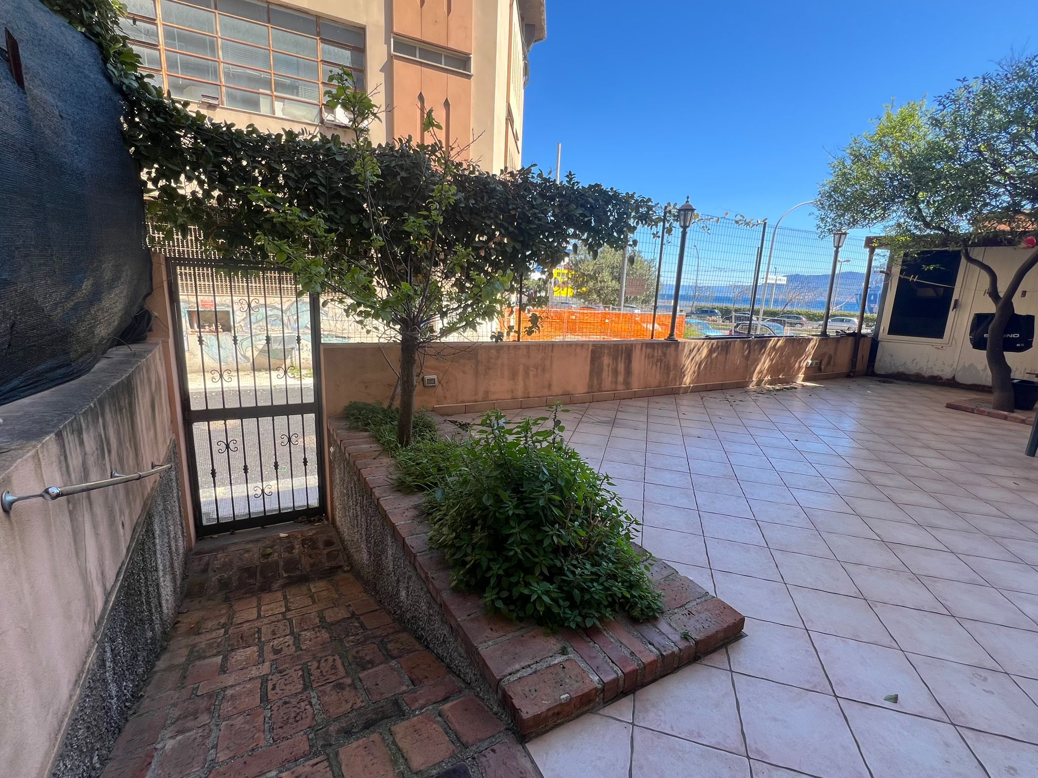 Viale della Libertà bivani più veranda