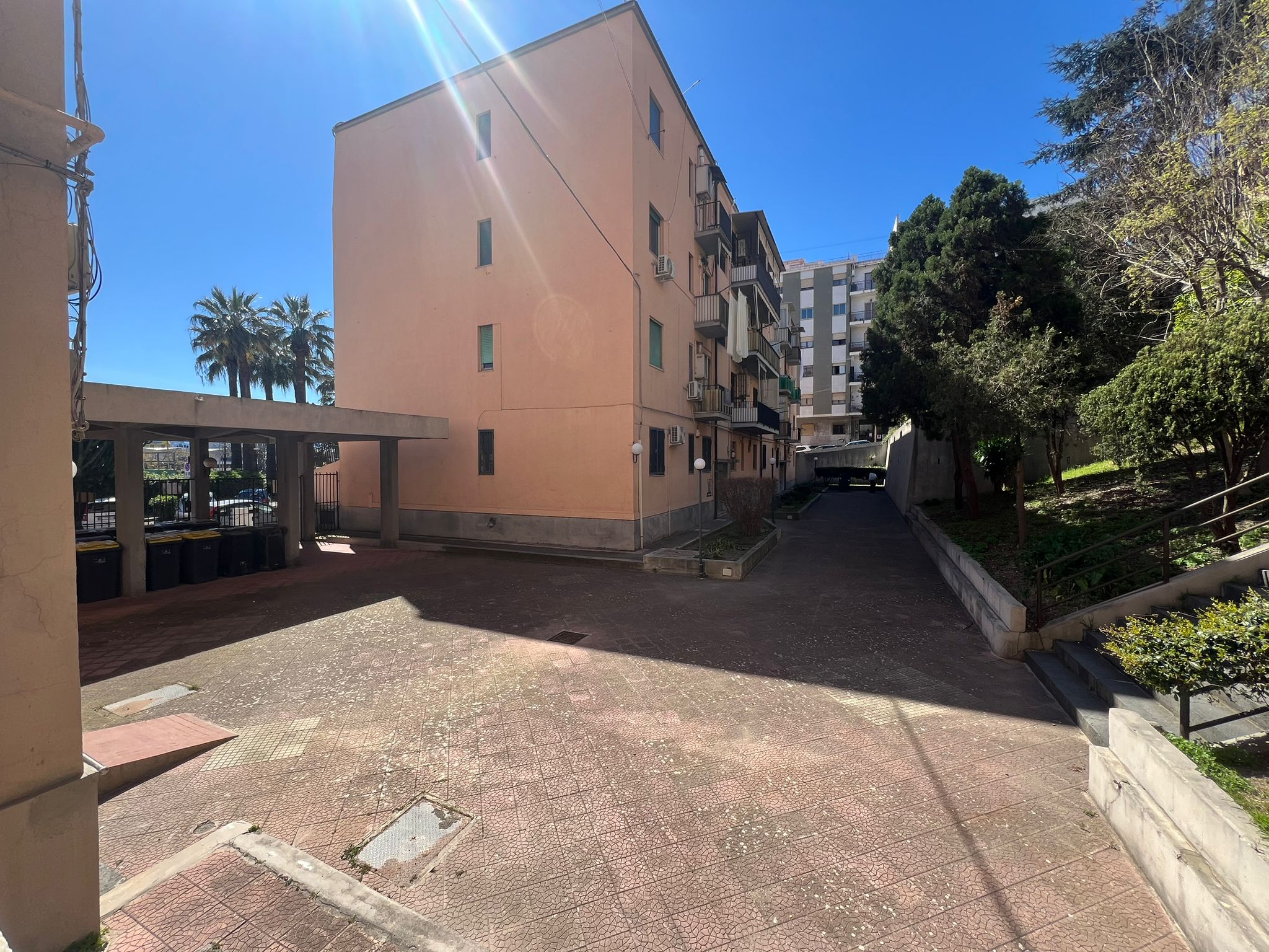 Viale della Libertà bivani più veranda